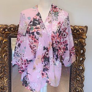 Unique Floral Shear Top, size M